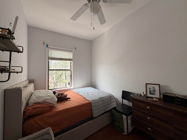 Foto del edificio - 420 2nd St
