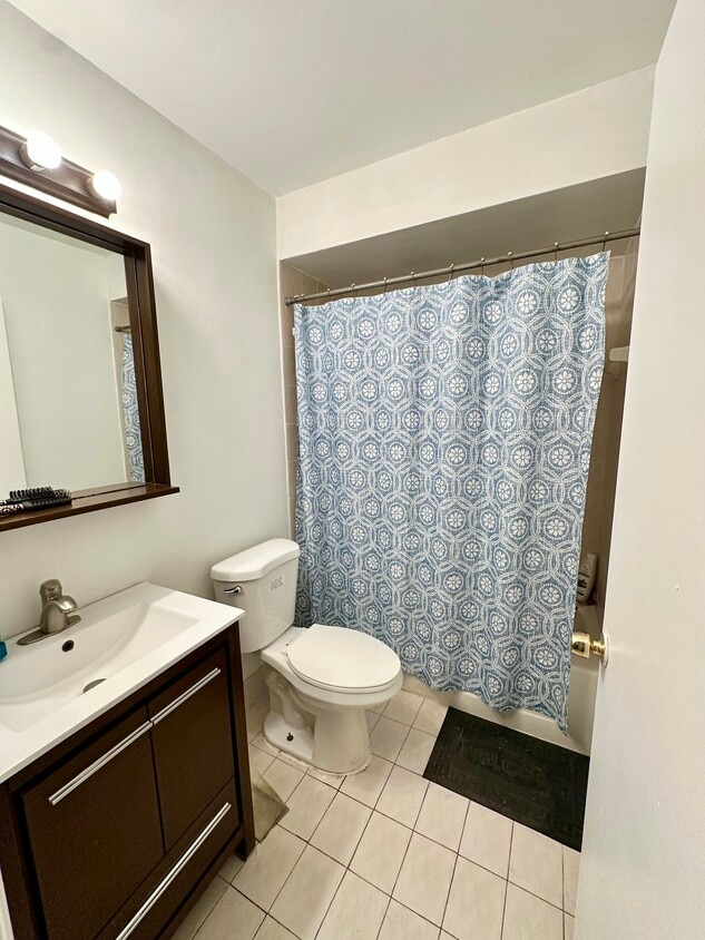 Foto del edificio - 6108 SW 133rd Pl