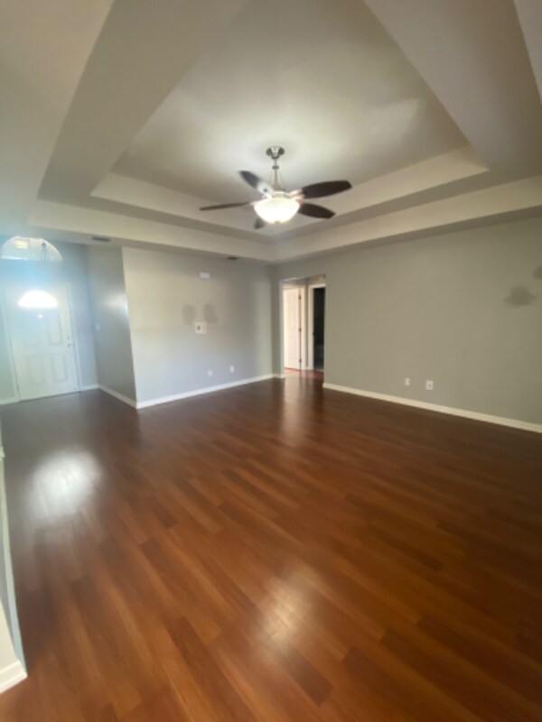 Foto del edificio - 807 Perch Ave