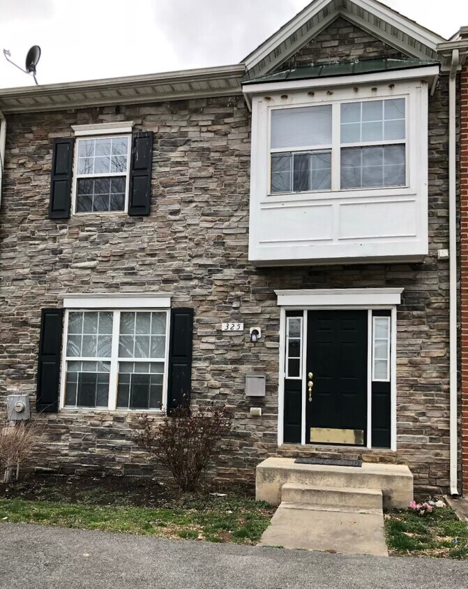 Foto principal - 325 S Cleveland Ave