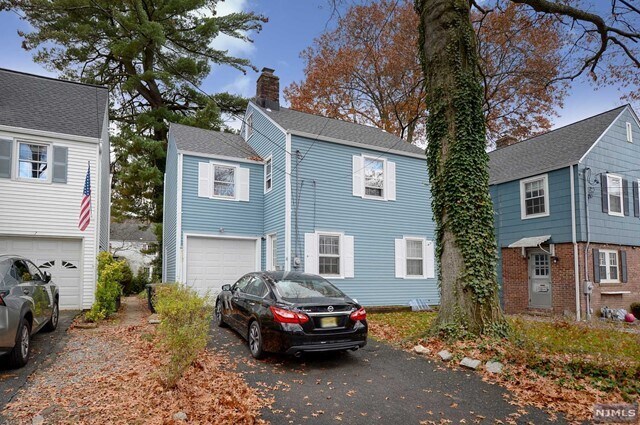 Primary Photo - 5 Arlington Pl