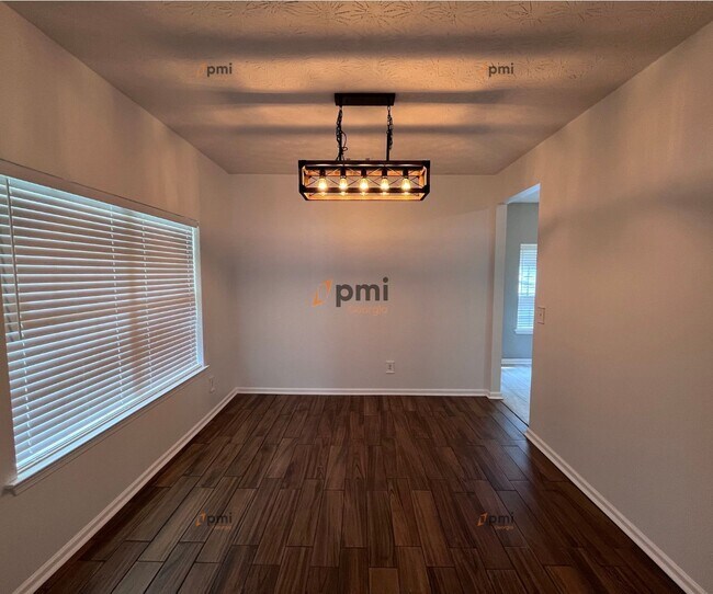 Building Photo - 224 Autumn Ridge Dr