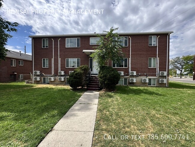 Building Photo - 997 Chapel Dr