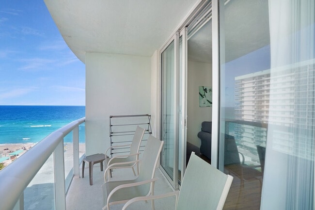 Building Photo - 3801 S Ocean Dr
