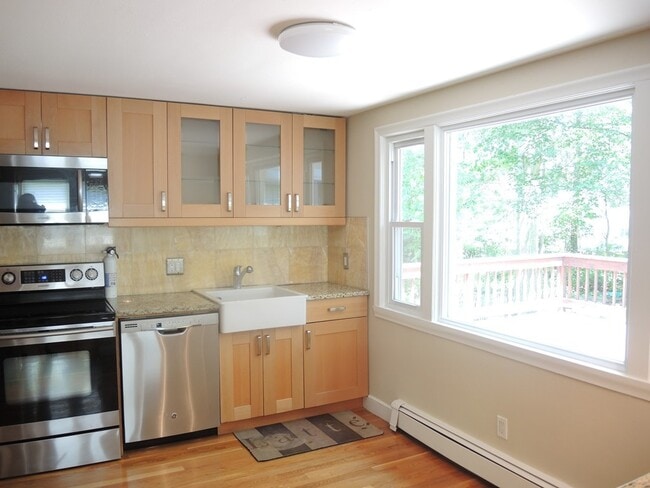 Building Photo - 14 Gilbert Rd