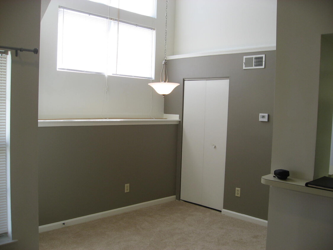Primary Photo - 15708 Easthaven Ct