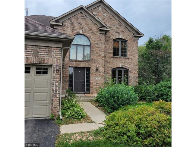Building Photo - 639 Carver Bluffs Pkwy