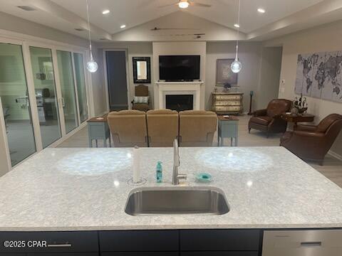 Foto del edificio - 9431 Paradise Dr