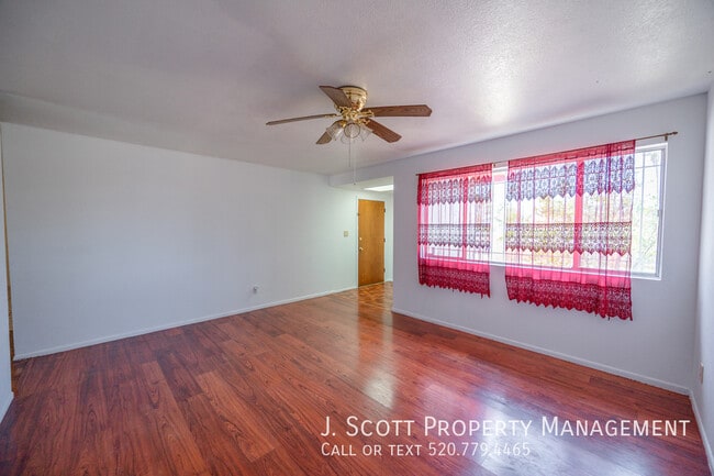 Building Photo - 3508 W Orchid Ln