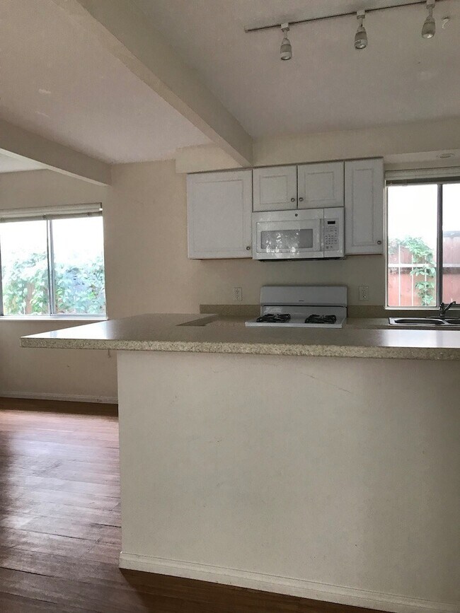 Foto del edificio - 6775 Pasado Rd