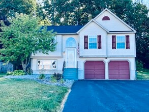 Building Photo - 9430 Birch Tree Rd