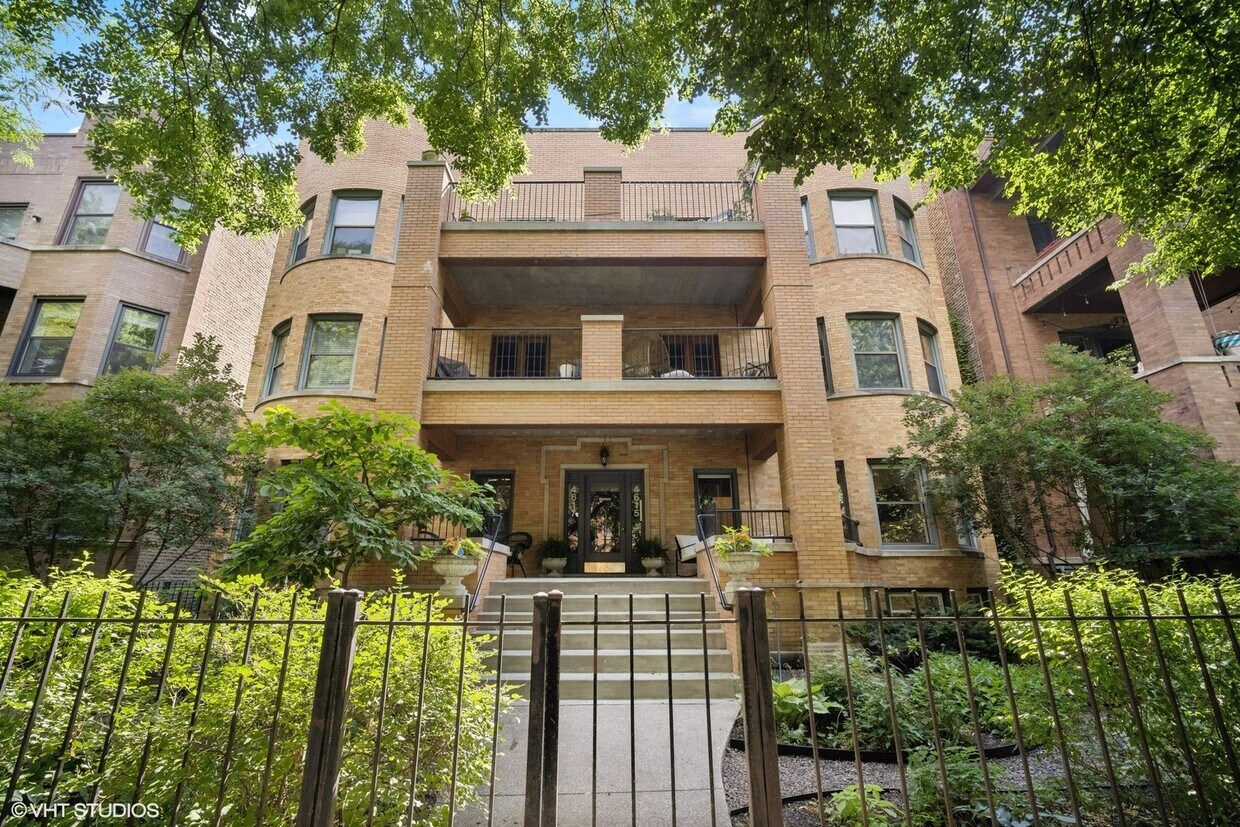 Primary Photo - 4615 N Magnolia Ave