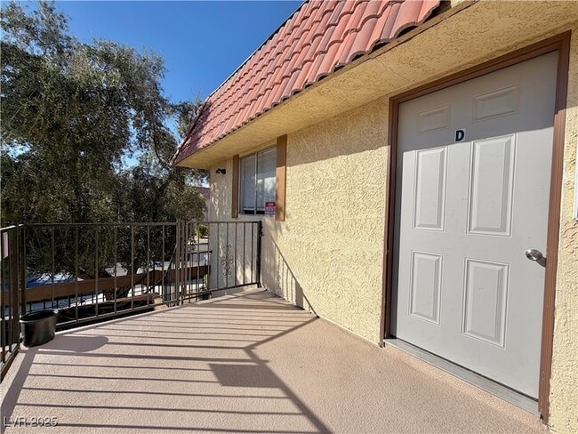 Foto del edificio - 1720 Cordoba Ln