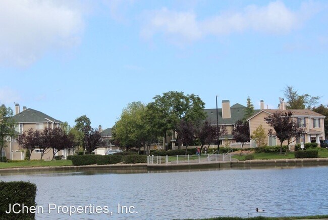 Building Photo - 3 br, 3.5 bath House - 326 Treasure Island...