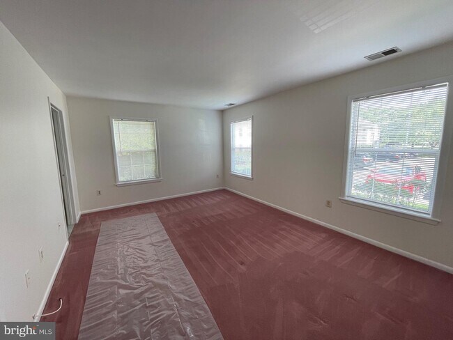 Building Photo - 109 Wrangel Ct