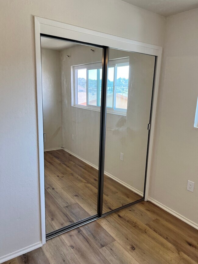 Foto del edificio - 1501 Broadway Ave