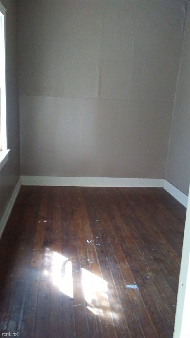 Foto del edificio - 301 Sheldon St