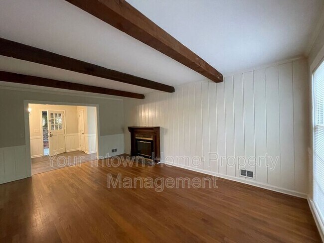 Building Photo - 2694 Shetland Dr