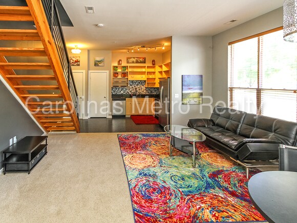 Foto del edificio - 3247 Wesley Ave
