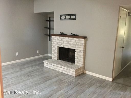 Building Photo - 3004 S Price Rd