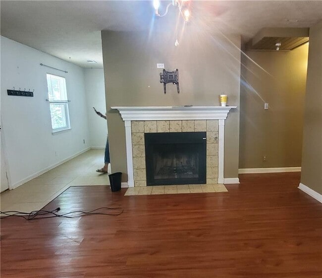 Building Photo - 901 Westland Dr SW