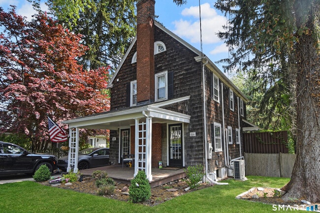 Building Photo - 28 Garfield Rd