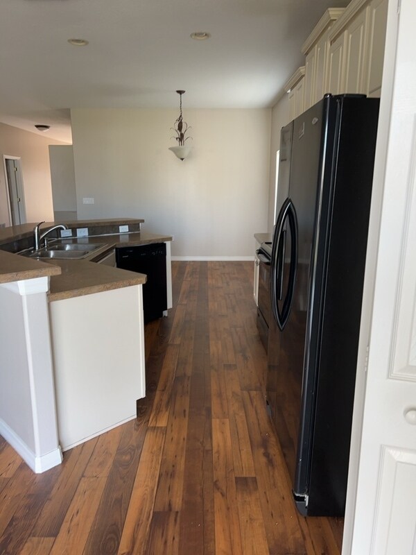 Foto del edificio - 6001 Forest Ridge Ln