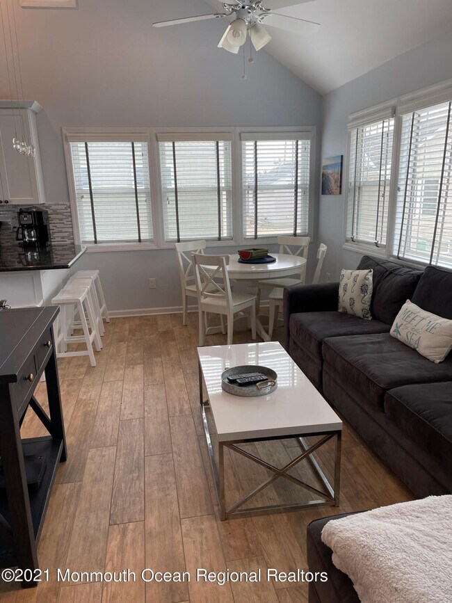 Foto del edificio - 106 W Pompano Way