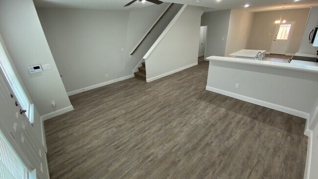 Foto del edificio - 5225 E Houston Rd