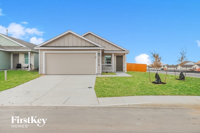 Building Photo - 10610 McClintock Dr