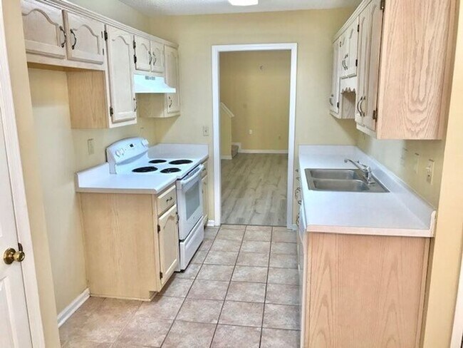Foto del edificio - Now Leasing a 4-Bedroom 2.5 Bath Home
