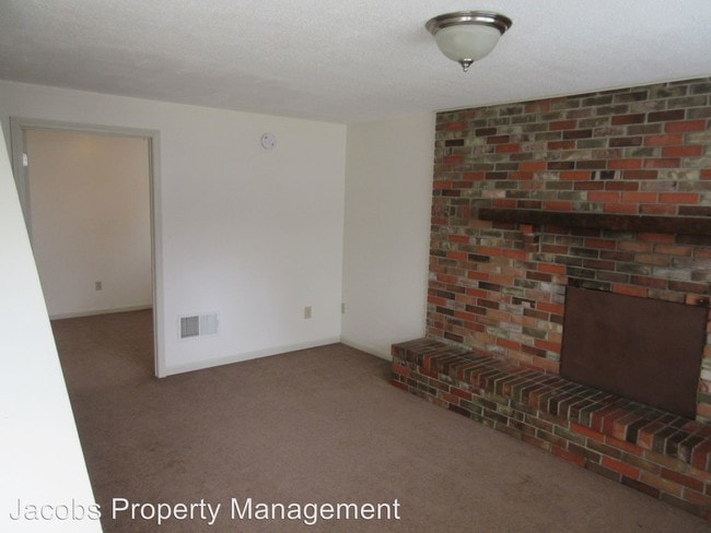 Building Photo - 4325-4327-4327 W Bethany Dr