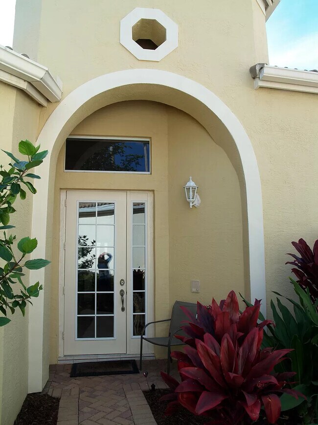 Building Photo - 110 Sunset Bay Dr