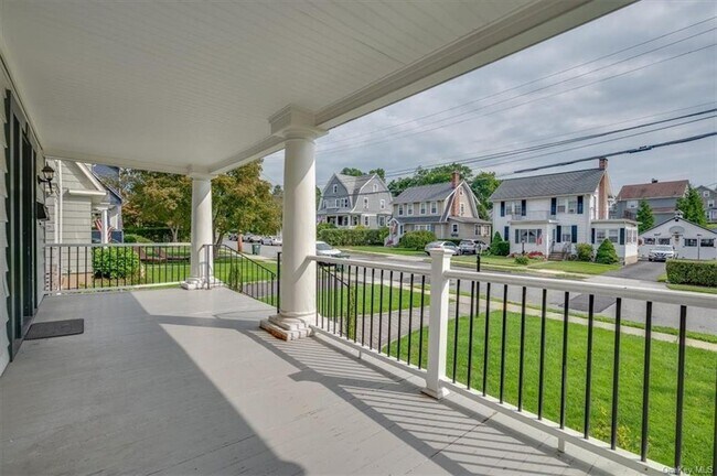 Foto del edificio - 78 Glendale Pl