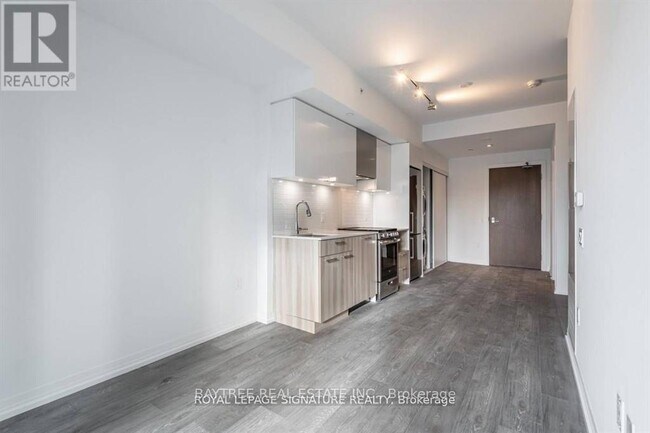 Photo du bâtiment - 251 Jarvis St