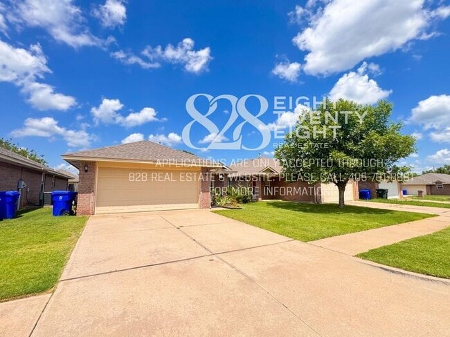 Building Photo - *TOURING NOW!* Very Nice 3 Bed/2 Bath Single Family Home in Norman!