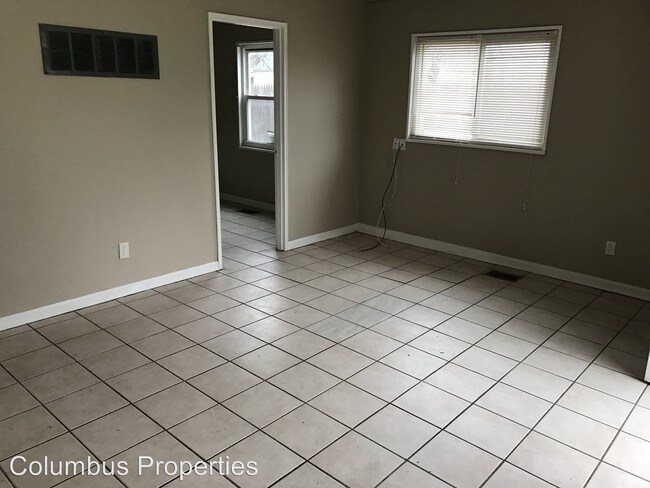 Building Photo - 4952 Dimson Dr S