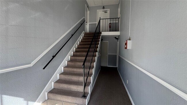 Building Photo - 205 Lewfield Cir