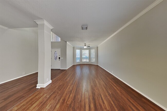 Foto del edificio - 18914 Woodglen Shadows Dr