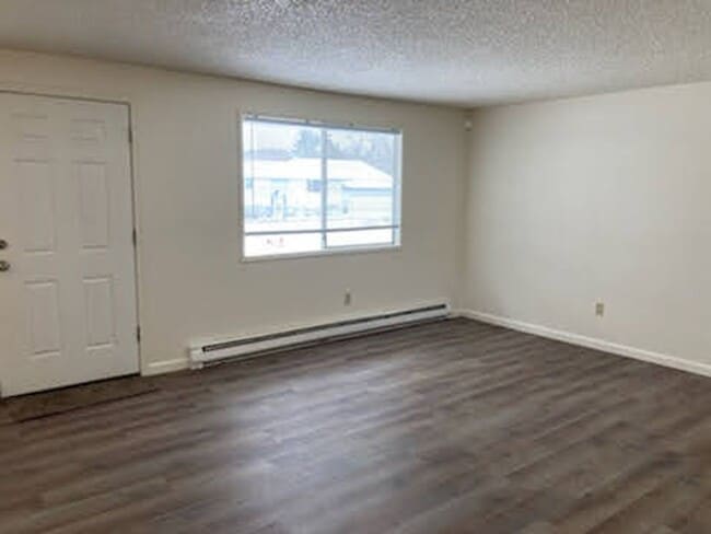 Building Photo - 12704-12706 E 31st Ave