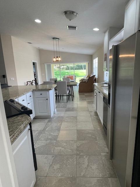 Building Photo - 2804 Rio Claro Dr N