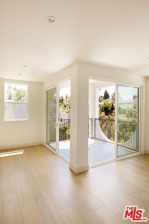 Building Photo - 741 Silver Lake Blvd