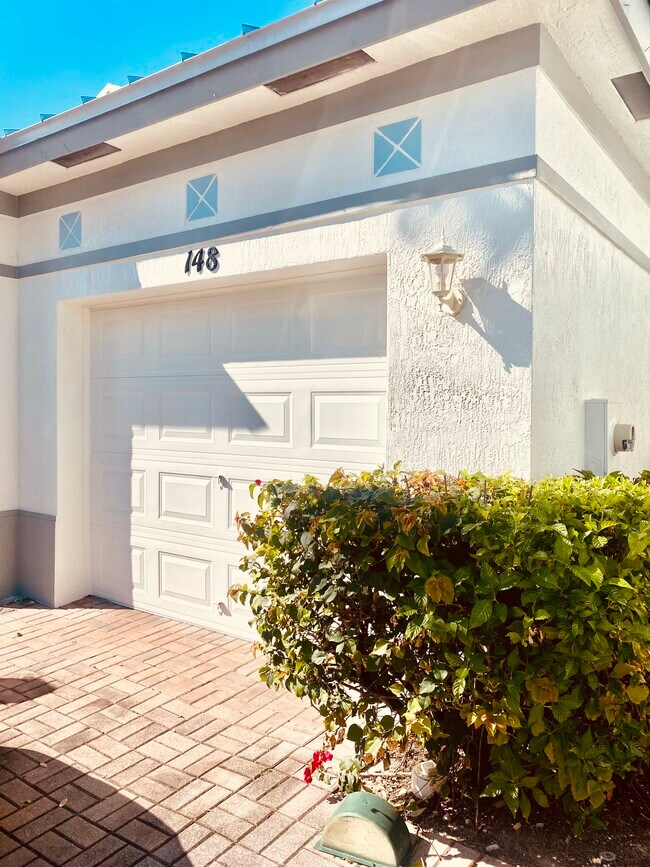 Building Photo - 148 Coconut Key Ln