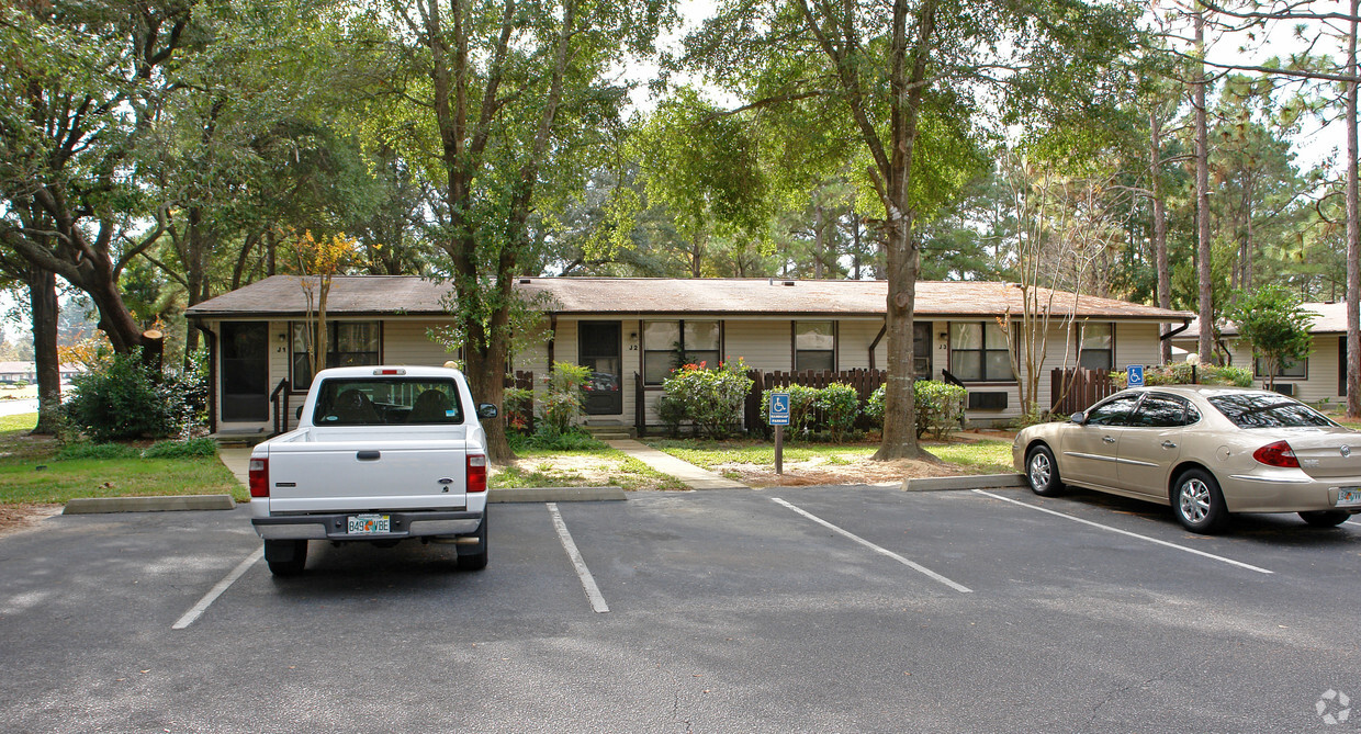 Building Photo - Northgate Terrace II