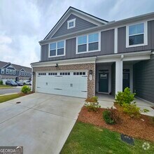 Building Photo - 233 Salt Lk Ln