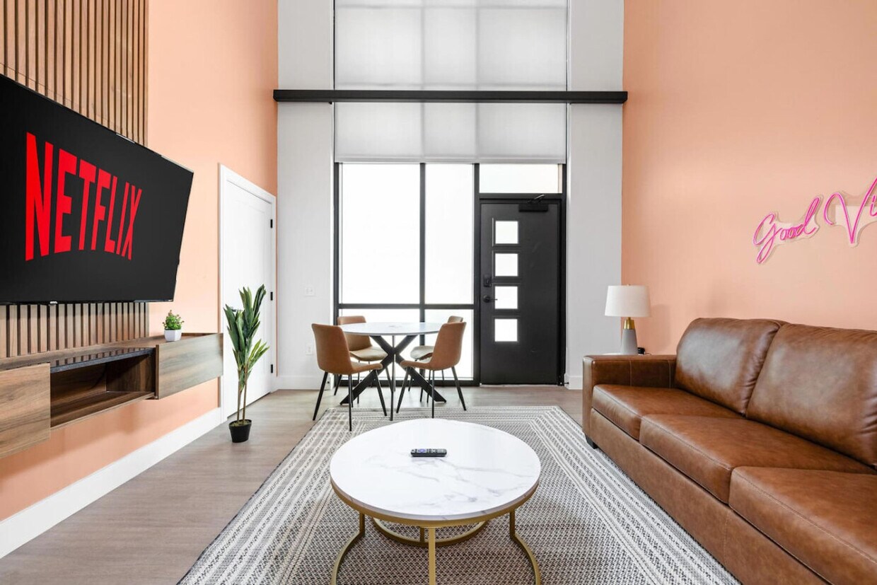 Foto principal - 421 N Pennsylvania St