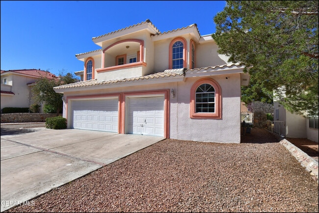 Building Photo - 6123 La Posta Dr