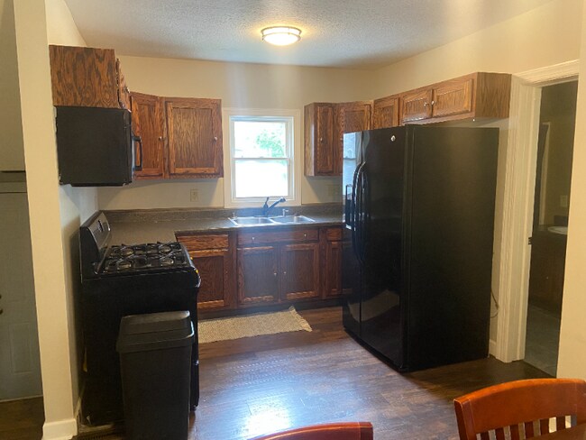 Building Photo - 426 Tyner St