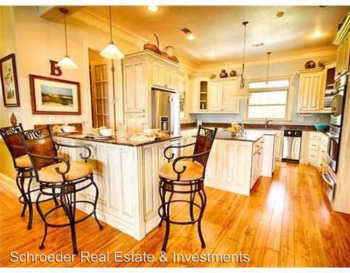 Building Photo - 5105 E Belle Fontaine Dr