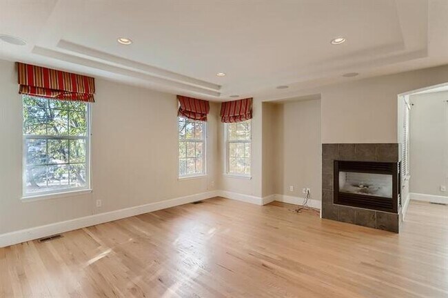Foto del edificio - 9365 Cottonwood Circle